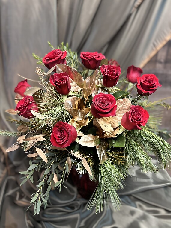 Grand Holiday Roses